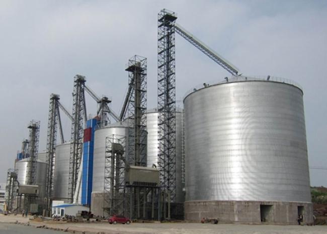 沙坡头大型钢板库构造参数及水泥储存质量